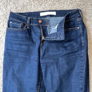 Levi’s Signature Gold jeans - size 8M 29x32